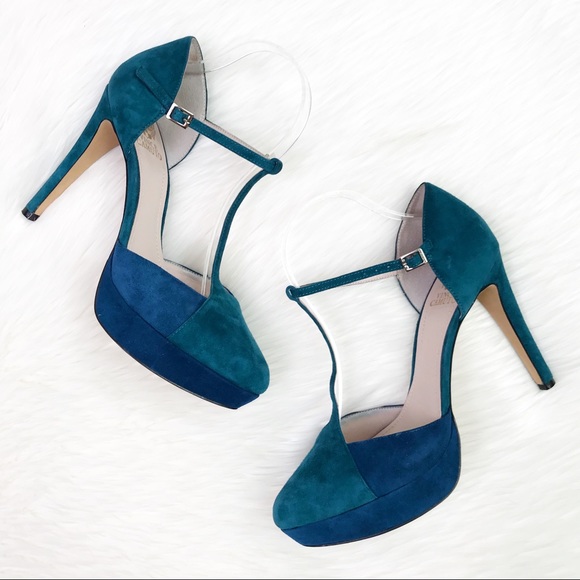 Vince Camuto Shoes - Vince Camuto Akido T-Strap Platform Heels